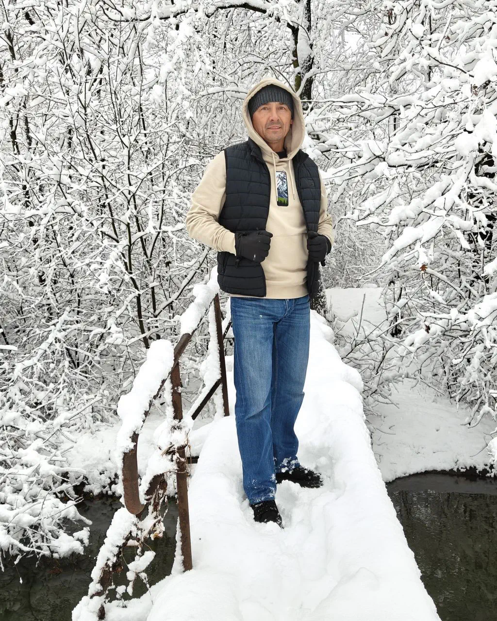 BLUZA Z KAPTUREM "SZCZYTY"